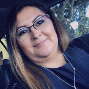 Meet your Posher, Clementina